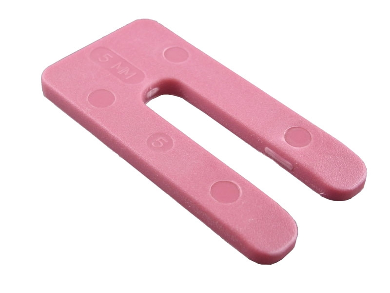 Horse Shoe Window Packer 5 x 75mm Red