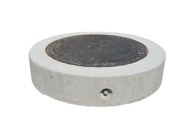 Class D Sewer Cover and Frame In Concrete Surround 
