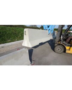 DB80 T150 Concrete Barrier 4m with inlay