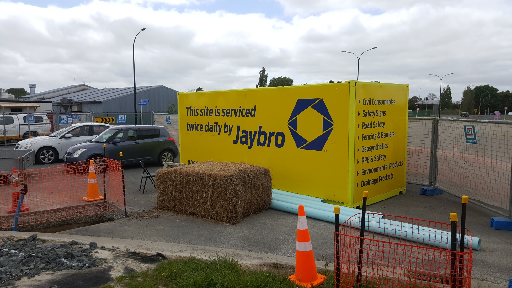 Jaybro on-site storage containers for Laing O'Rourke